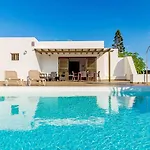 Maria En Villa *